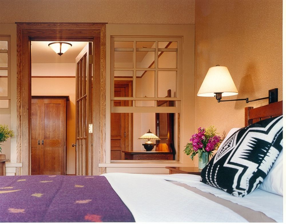 Roycroft Inn East Aurora ภายนอก รูปภาพ