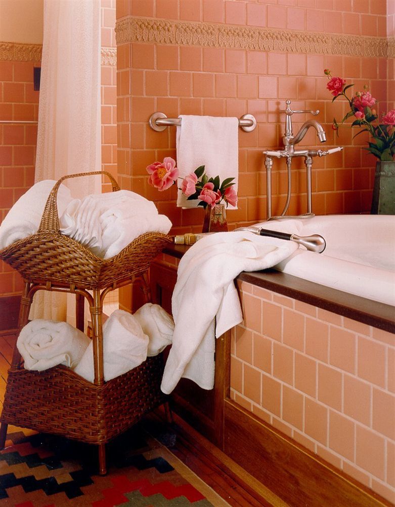 Roycroft Inn East Aurora ภายนอก รูปภาพ