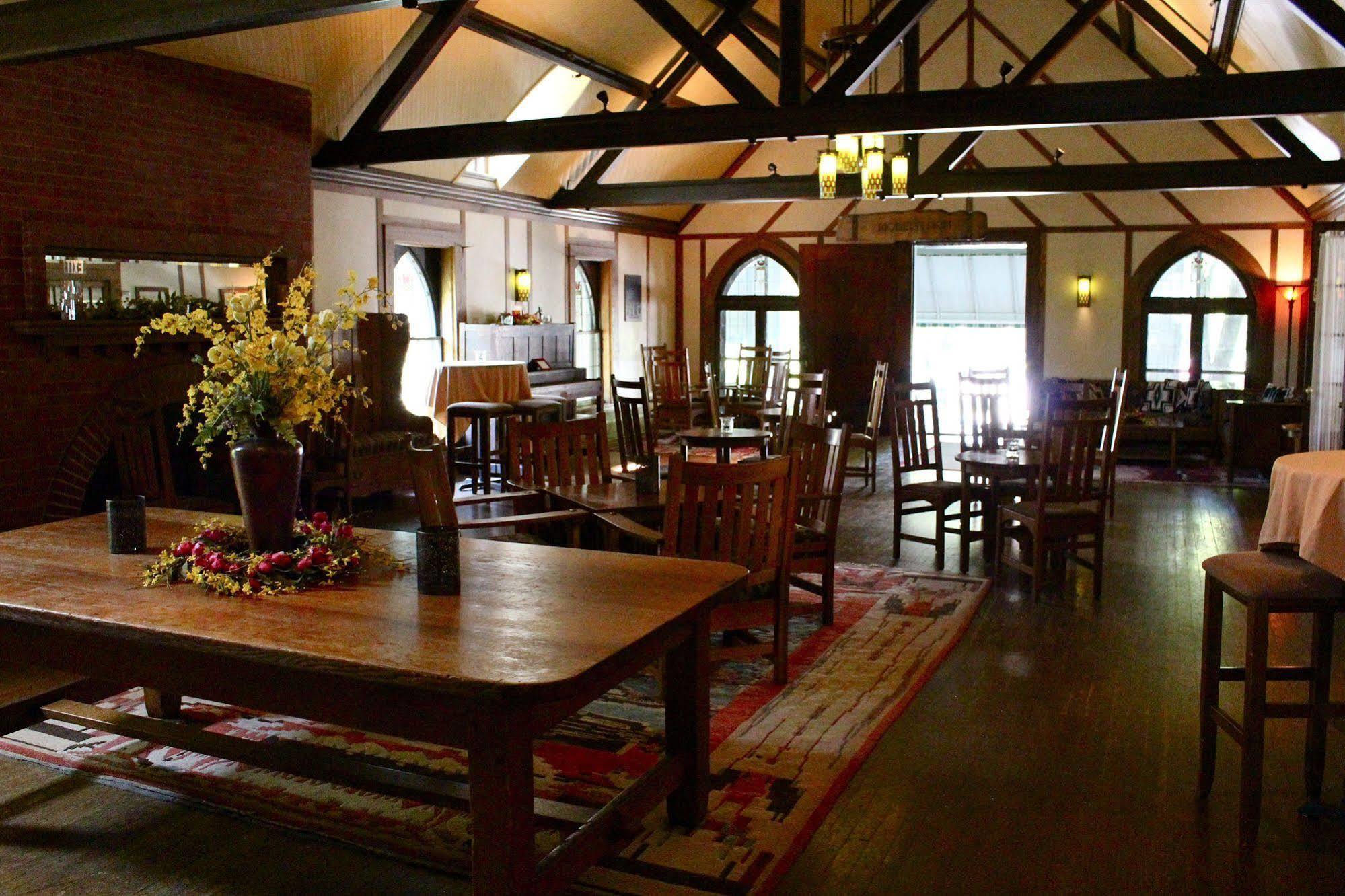 Roycroft Inn East Aurora ภายนอก รูปภาพ